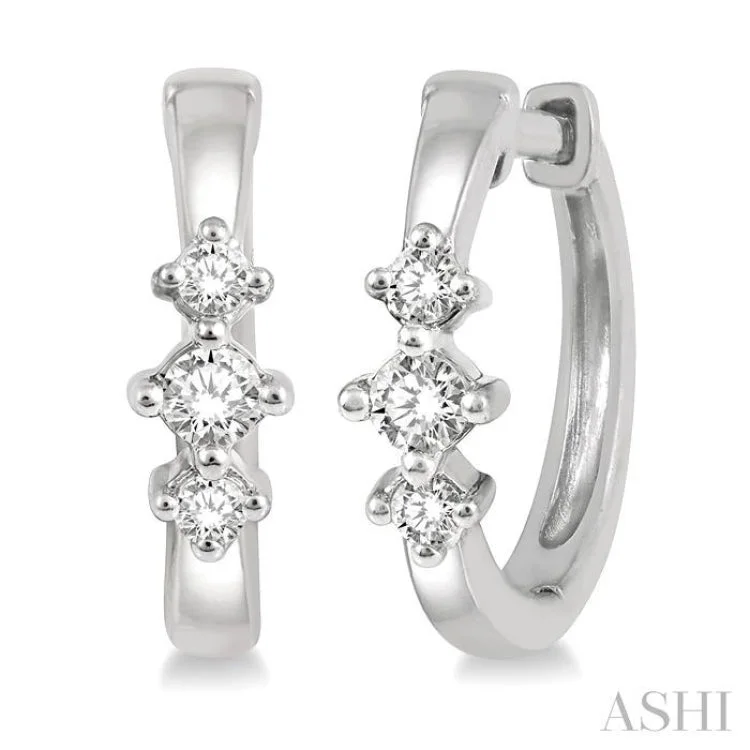 1/6 Ctw Three Stone Round Cut Diamond Huggie Earrings in 14K White Gold