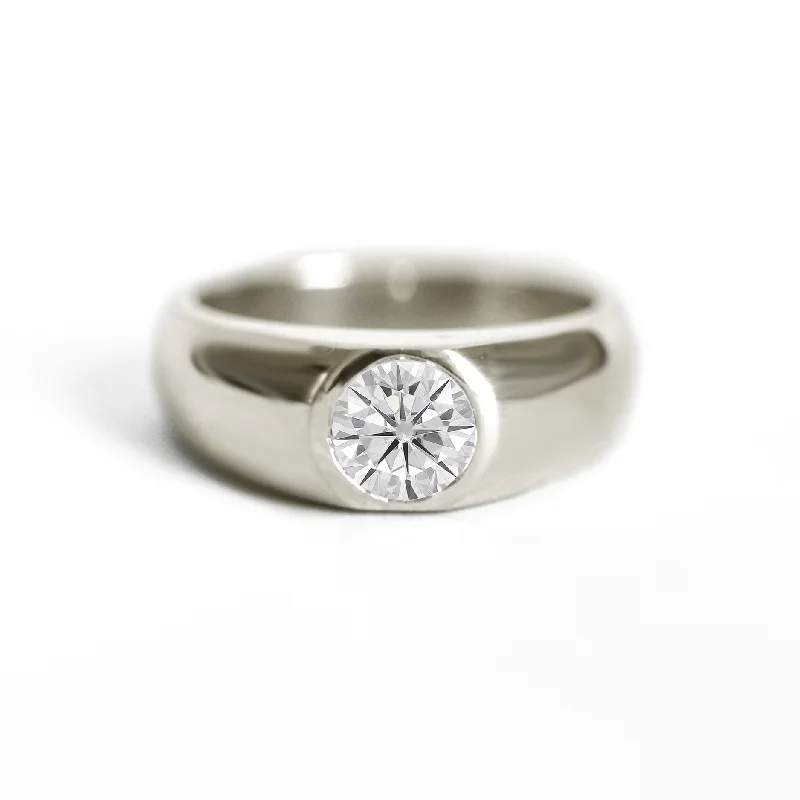 Round Moissanite Signet Ring