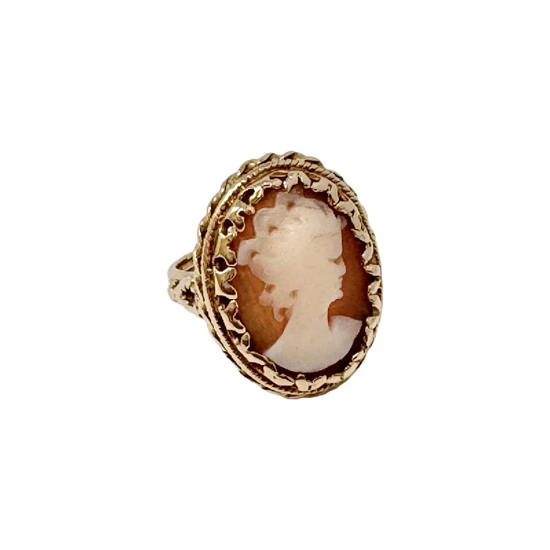 Cameo Ring