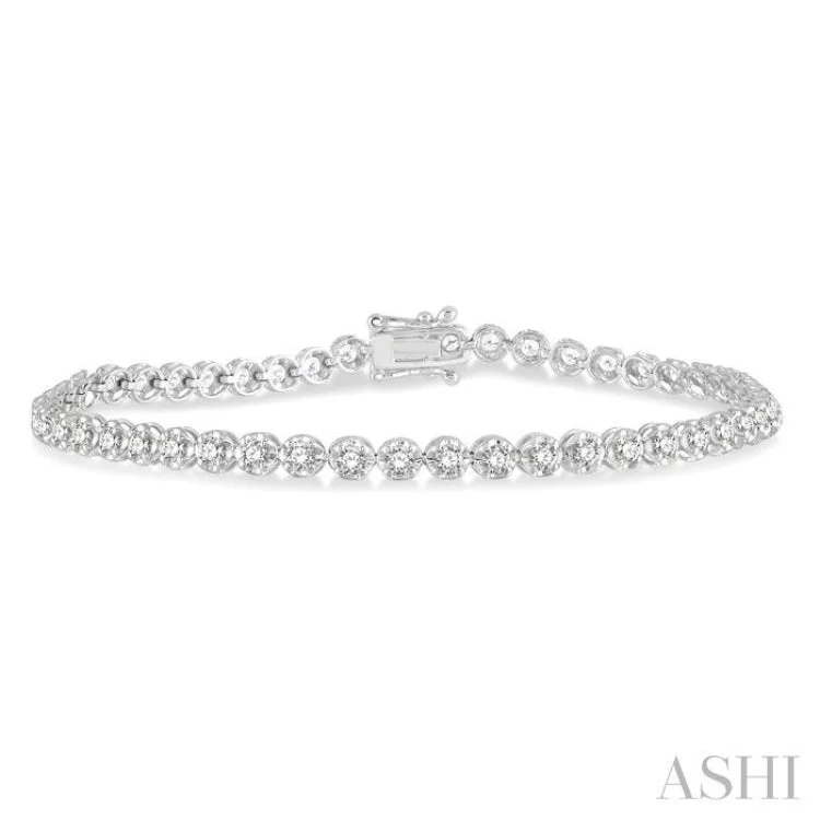 2 Ctw Round Cut Diamond Illusion Tennis Bracelet in 14K White Gold