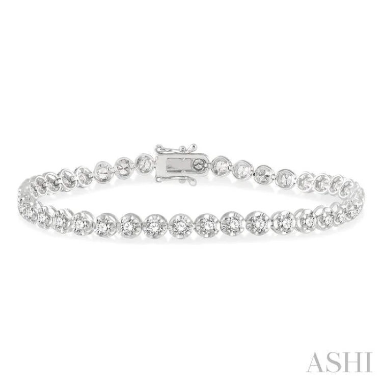 3 Ctw Round Cut Diamond Illusion Tennis Bracelet in 14K White Gold